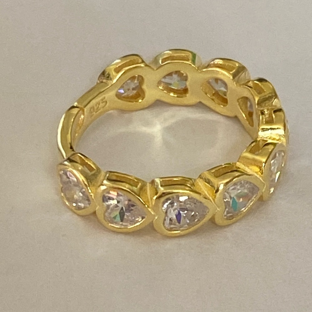 925 Silver band ring 5.5 heart clear cz stones 18k yellow gold plated - Picture 3 of 6